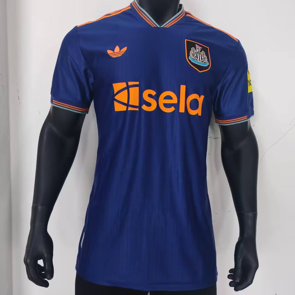 2526款新款纽卡斯尔联短袖足球服球员版比赛运动队服球衫主场球衣